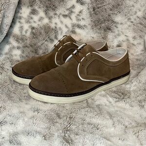 Johnston & Murphy Denby Cap Toe: The Ultimate Casual-Cool Suede Oxford